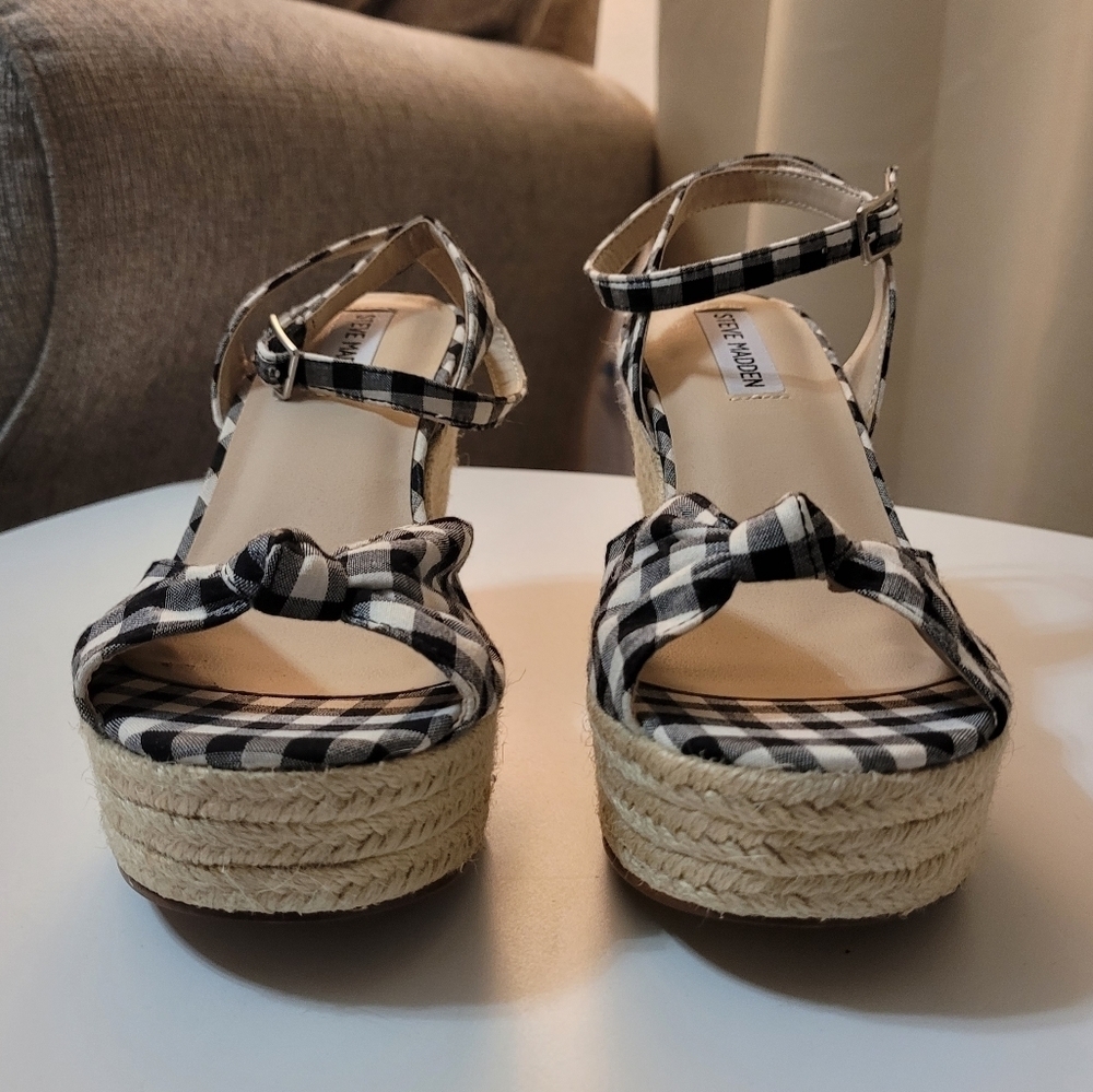 Steve Madden Valinda Peep Toe Black Plaid Wedge Espadrilles Sandals Size 8 - Picture 2 of 9